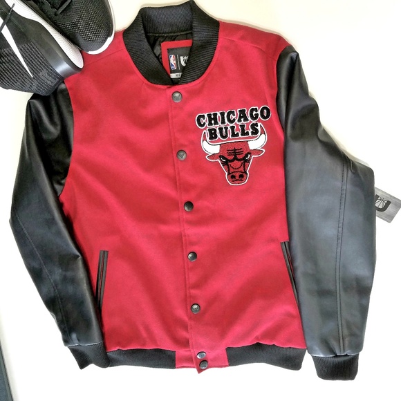 NBA Other - NBA Chicago Bulls Mens Coat, Medium, Red/Black